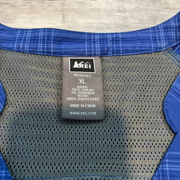 REI Vented S/S Camp Shirt, Blue Plaid, Size XL - Picture 5 of 7